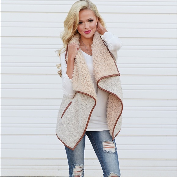 NWT Faux Fur Shearling Soft Cozy Vest Beige - Picture 6 of 8